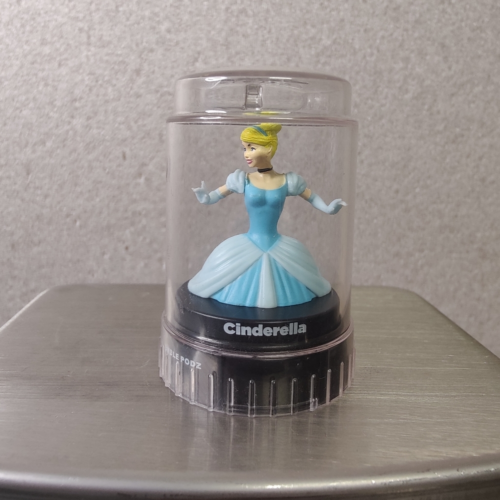 Good 2 Grow Podz - Disney Princess CINDERELLA Drink Topper Stackable Ornament